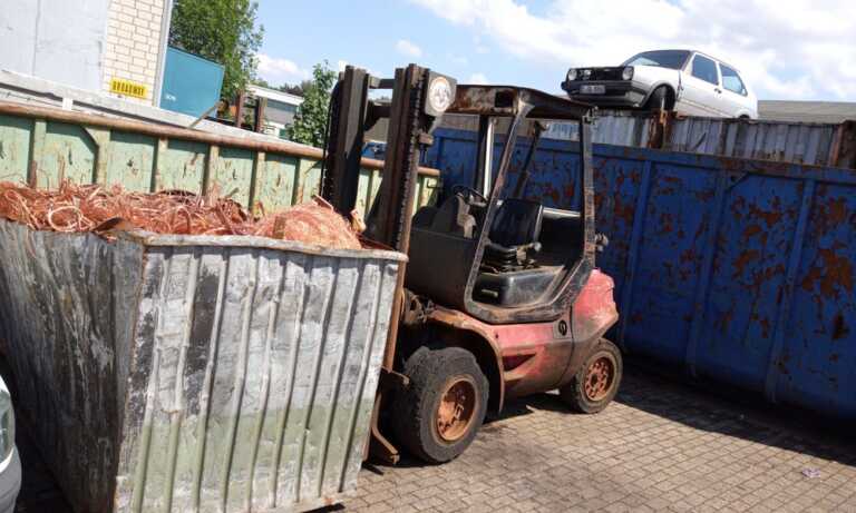 Die Schrottabholung Witten beschafft die für die Wiederaufbereitung notwendigen Recycling-Materialien